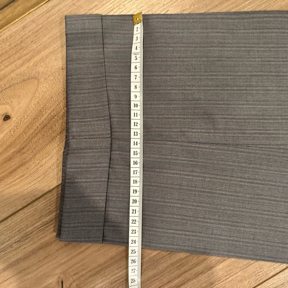 Ermenegildo Zegna Mens Gray Wool
Silk 2 Piece Suit Size 54x38 - Picture 8 of 13